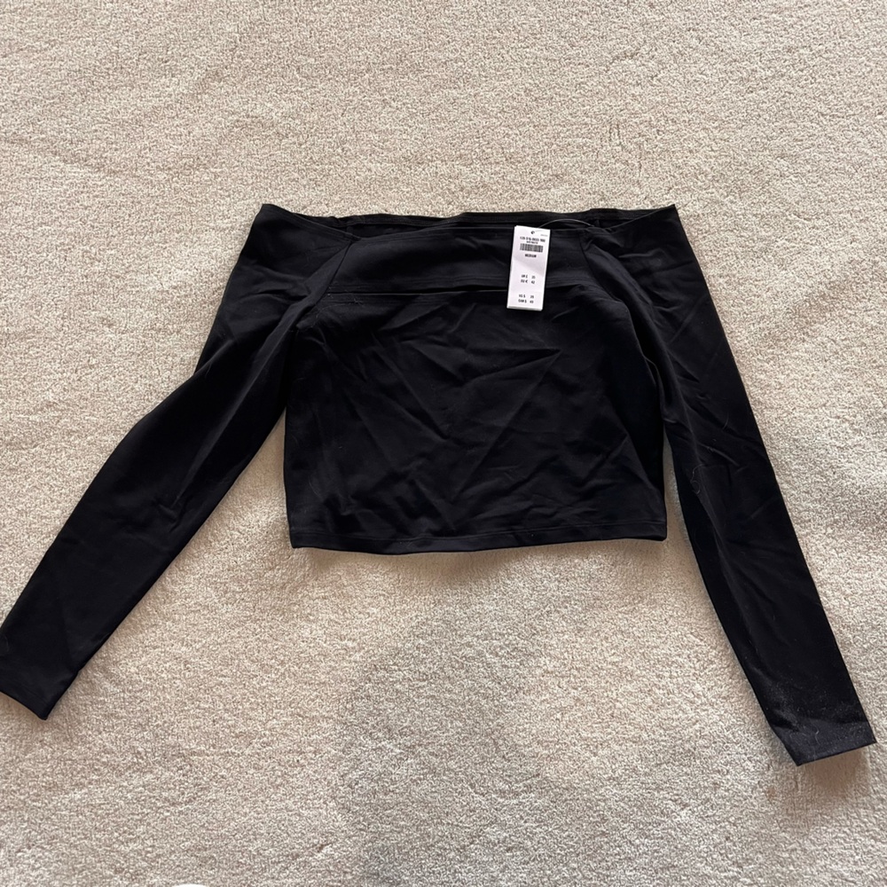 Long-Sleeve Seamless Fabric Off-The-Shoulder Cutout Top